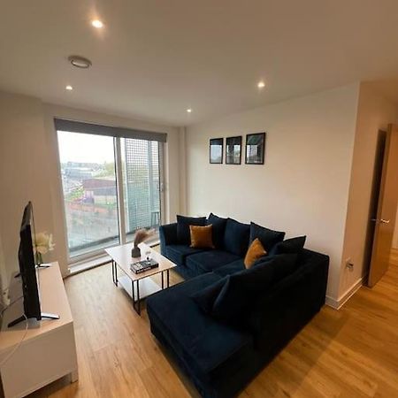 2 Bed Corner Apartment With Gym Manchester Zewnętrze zdjęcie