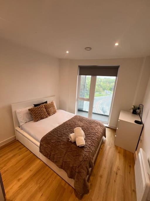 2 Bed Corner Apartment With Gym Manchester Zewnętrze zdjęcie