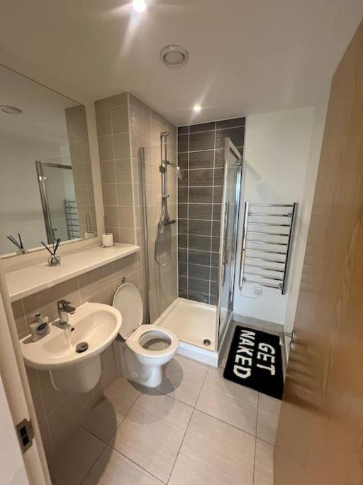 2 Bed Corner Apartment With Gym Manchester Zewnętrze zdjęcie